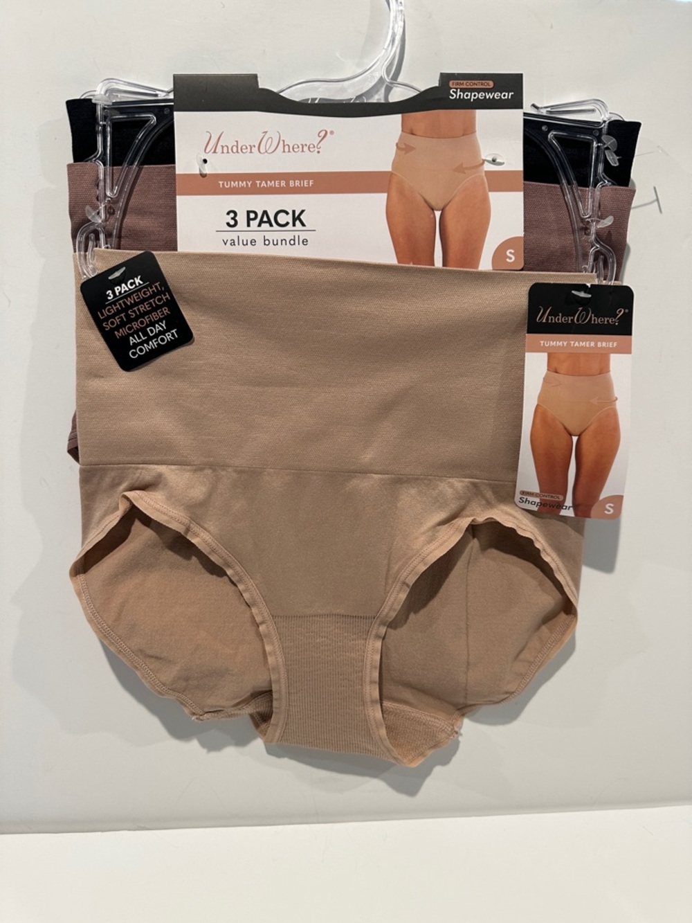 NWT UnderWhere (3) Set Tummy Tamer Briefs for all day comfort.